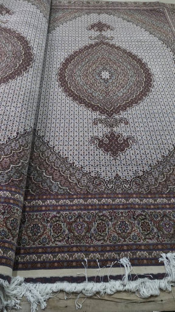 فرش طرح ماهی